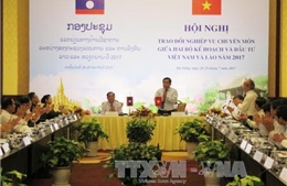 Trao đổi kinh nghiệm giữa ngành Kế hoạch và Đầu tư hai nước Việt Nam - Lào 